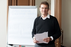 Хаген Стивен Дж., почётный профессор, м.н., проректор по управлению изменениями