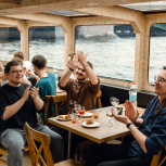 Прогулка на кораблике для выпускников магистратуры факультета 